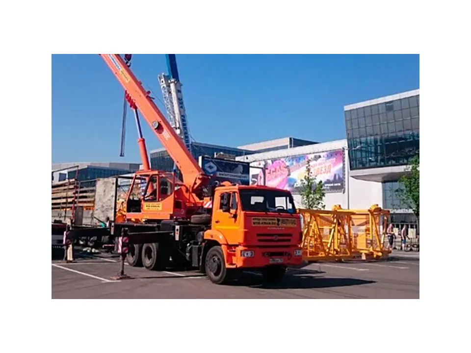 Аренда Автокран 25 тонн со стрелой 28м с гуськом